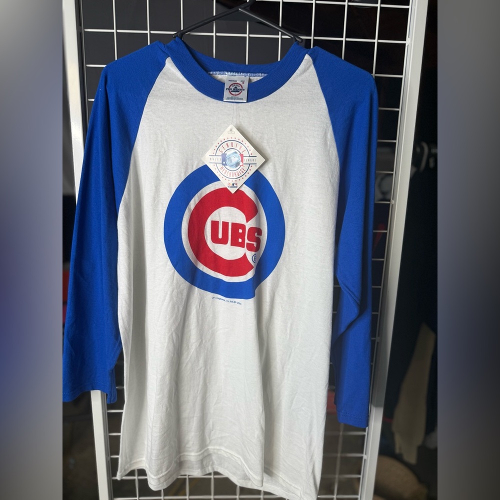 NWT Y2K Cubs baseball shirt
